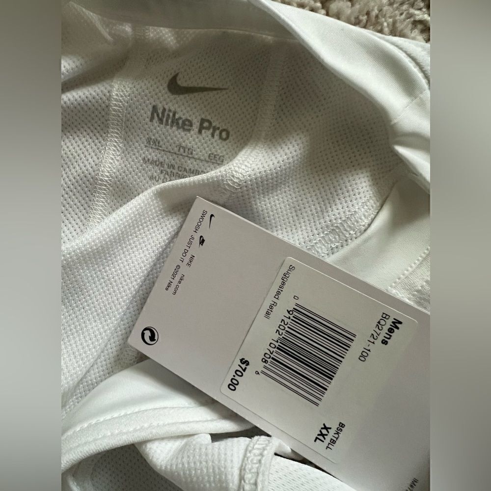 Nike Pro Hyperstrong Padded Compression Basketball Tank - Picture 3 of 5